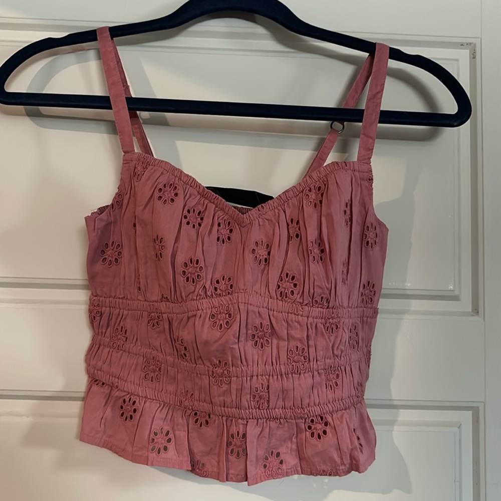 Hollister top